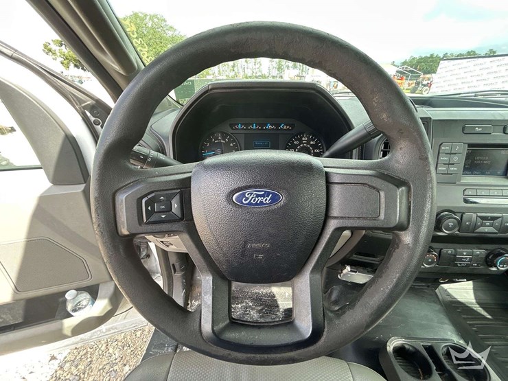 2017-ford-f150-image-14