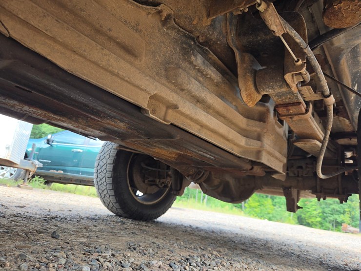 2013-ford-f250-lariat-image-26