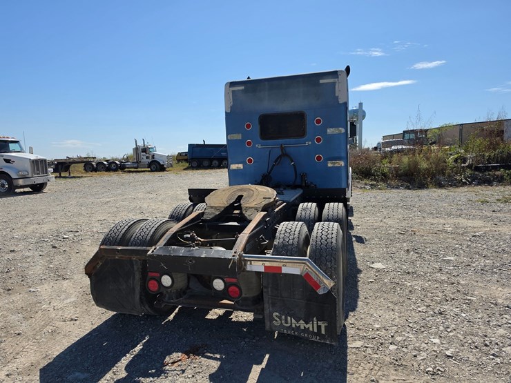 1997-peterbilt-379-image-17