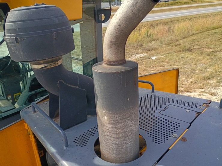 2008-deere-670d-image-72