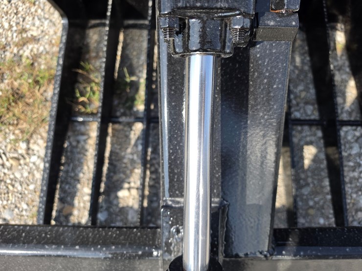 #25302-•-skid-steer-brush-grapple-image-9