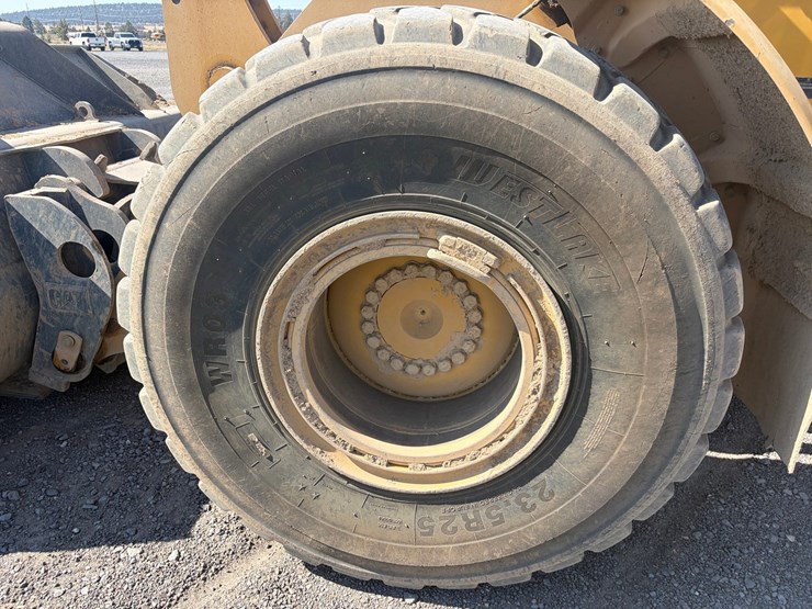 2015-caterpillar-950m-image-62