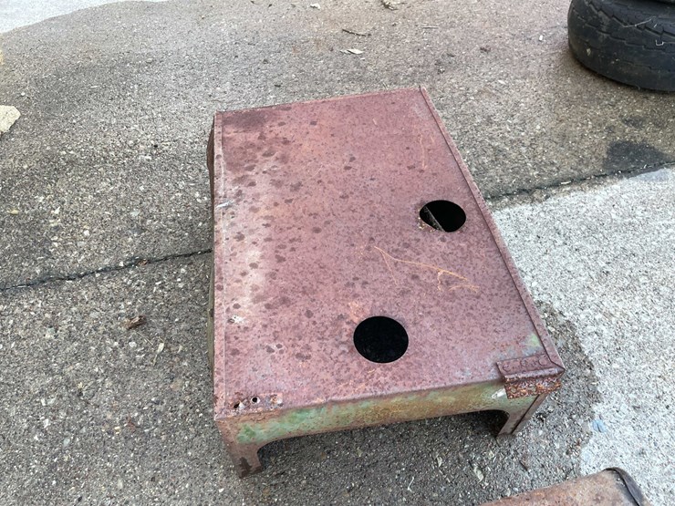 #4029-•-john-deere-sheet-metal-pieces-(04)-image-9