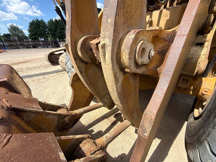 2010-caterpillar-980h-image-19