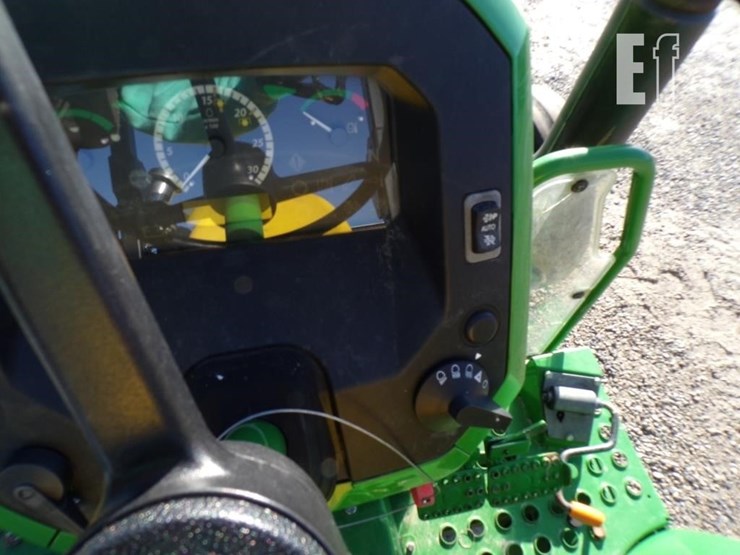 john-deere-5045e-image-10