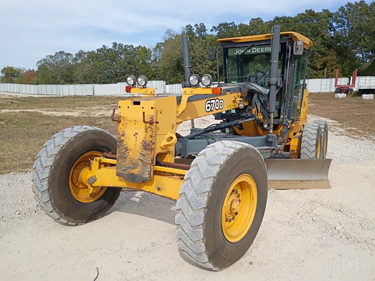 2008-deere-670d-image-20
