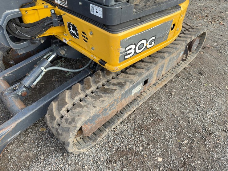 2020-deere-30g-image-24
