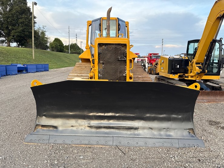 caterpillar-d6n-image-2
