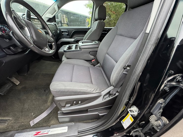 2015-chevrolet-silverado-1500-z71-image-28