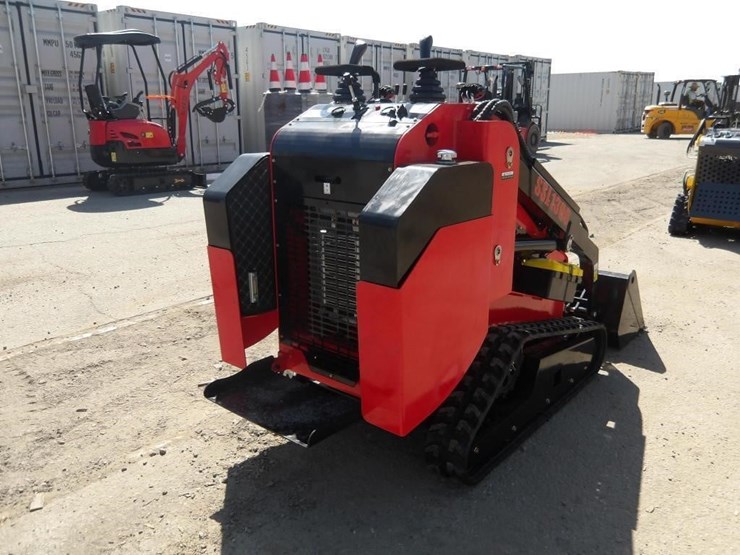 2026-sdlanch-ssl1300-skid-steer-loader-image-3