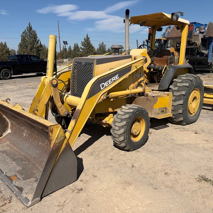 2007 DEERE 210LE