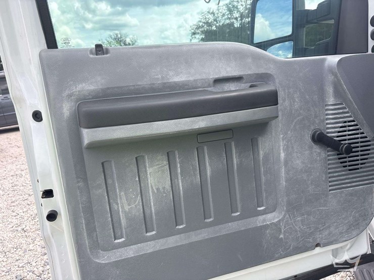 2016-ford-f250-image-12