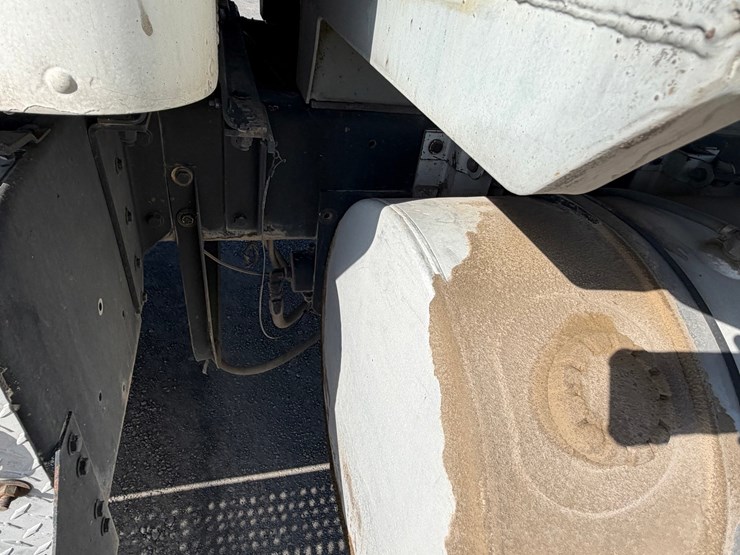#2532-•-kenworth-w928-tandem-axle-dump-truck-image-51