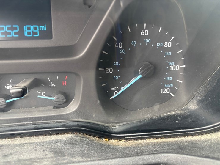 2018-ford-transit-image-47