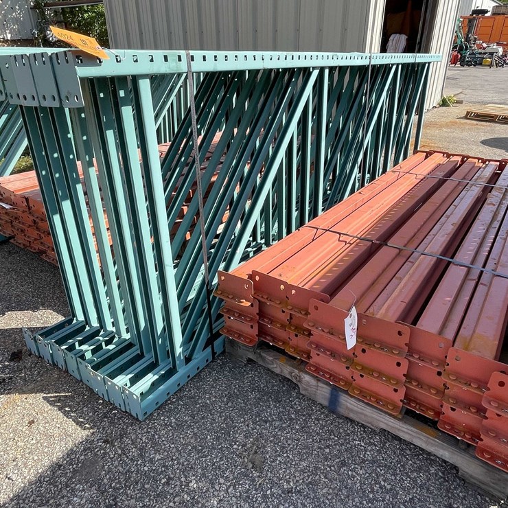 #4024 • Teardrop Pallet Racking (Shed)