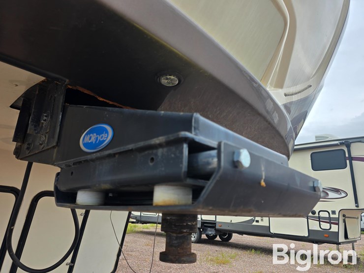 2017-keystone-montana-3730fl-5th-wheel-camper-image-13