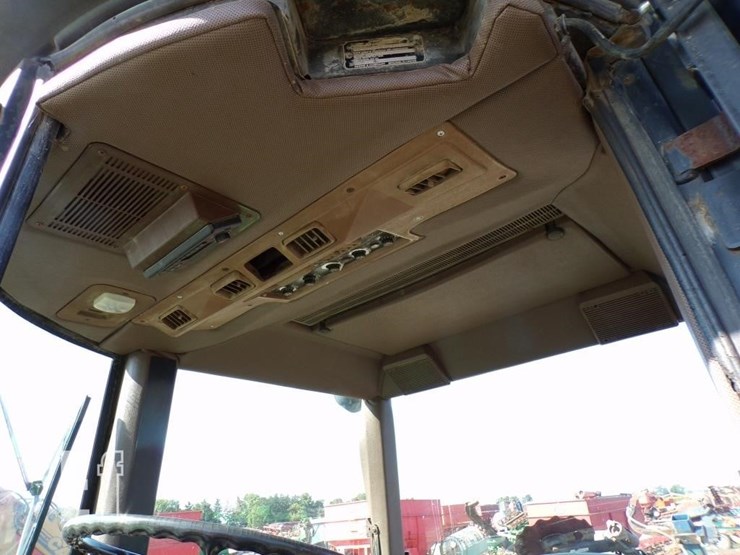 1983-john-deere-4850-image-16