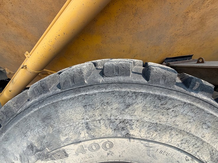 2016-komatsu-hm400-5-image-136