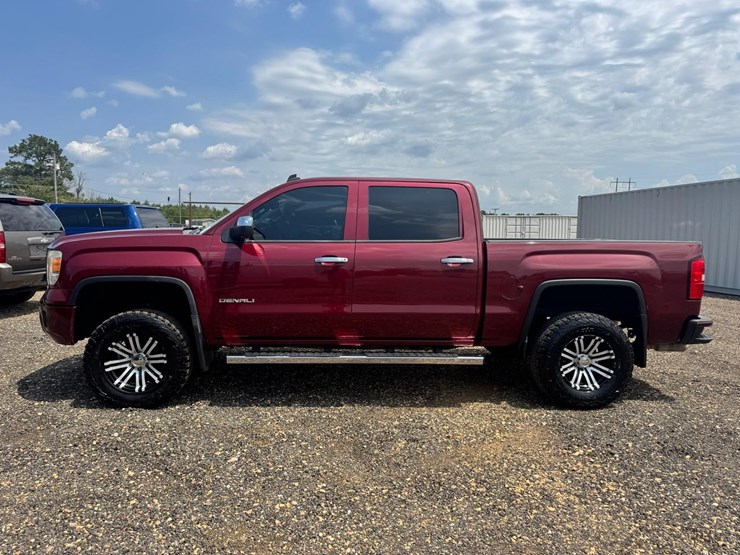 #8731-•-2014-gmc-sierra-pickup-truck-image-2