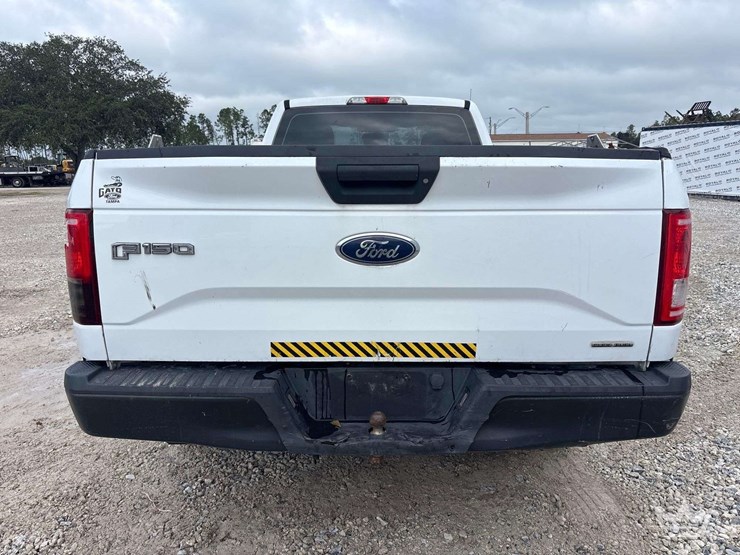 2016-ford-f150-image-18