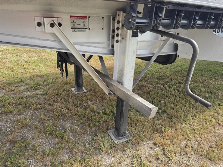 2023-fontaine-flat-bed-trailer-image-28