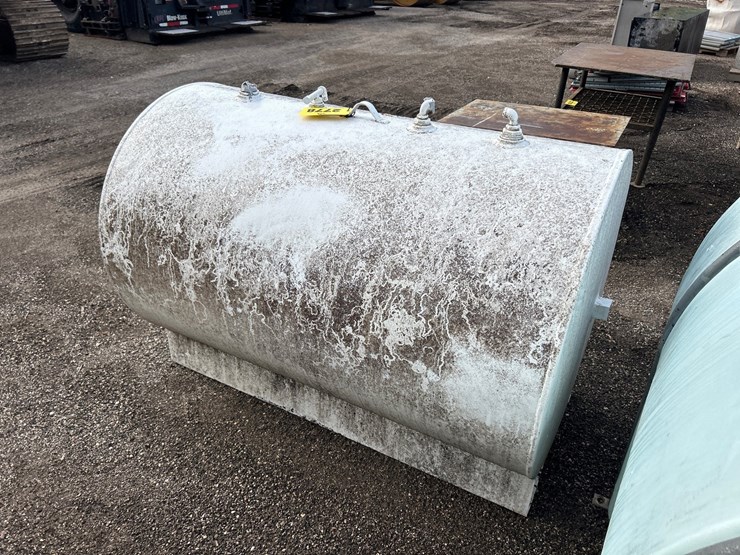 #2778-•-approx.5'x3'-tank-image-4