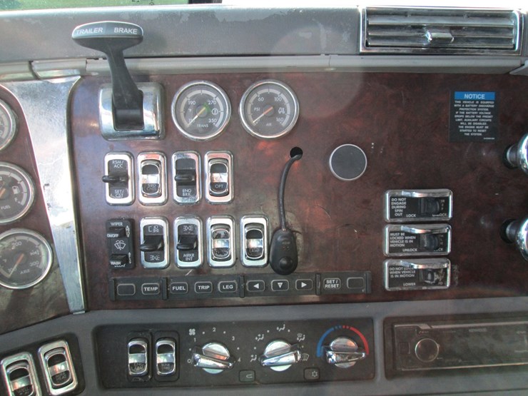 #44764-•-2009-freightliner-coronada-sleeper-s/a-truck-tractor-1fvxfb0099dad1670-inv#44764-image-33