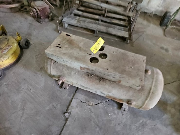 #8777-•-horizontal-air-tank-image-2