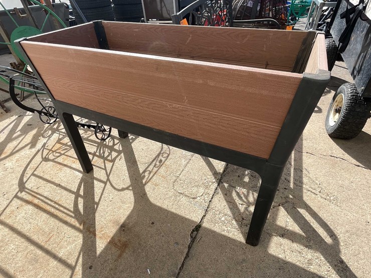 #4060-•-raised-garden-box-(03)-image-1