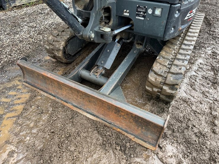 2023-bobcat-e35i-image-12