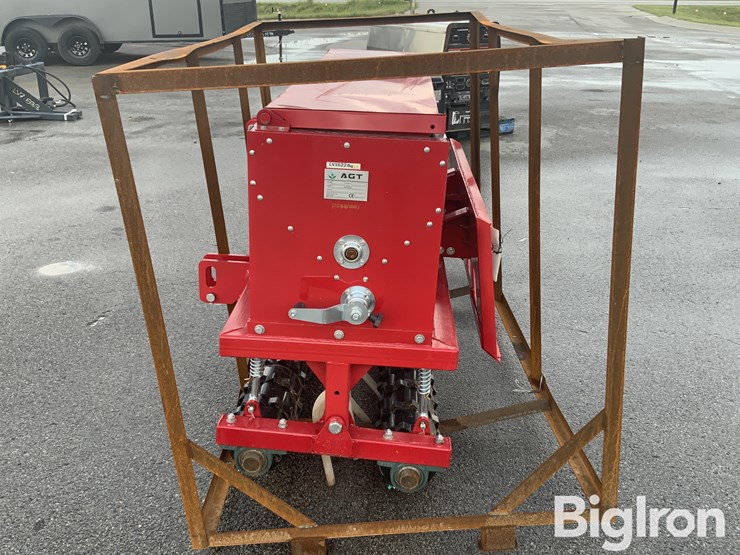 2026-massey-ferguson-730-image-4