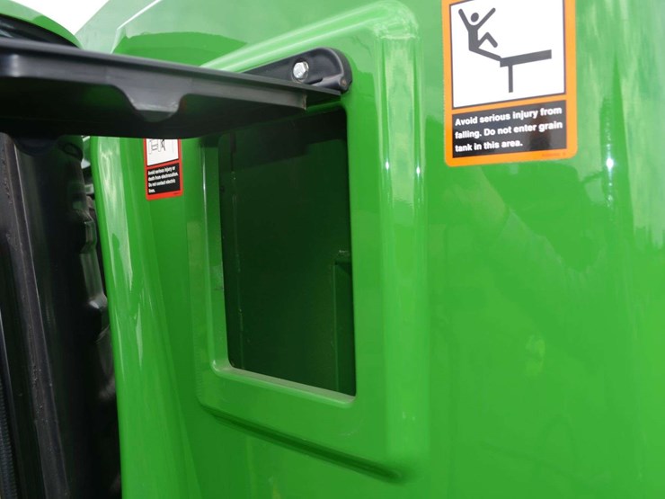 2012-john-deere-s550-image-76