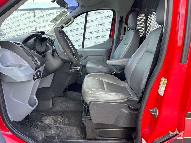 2016-ford-transit-image-17