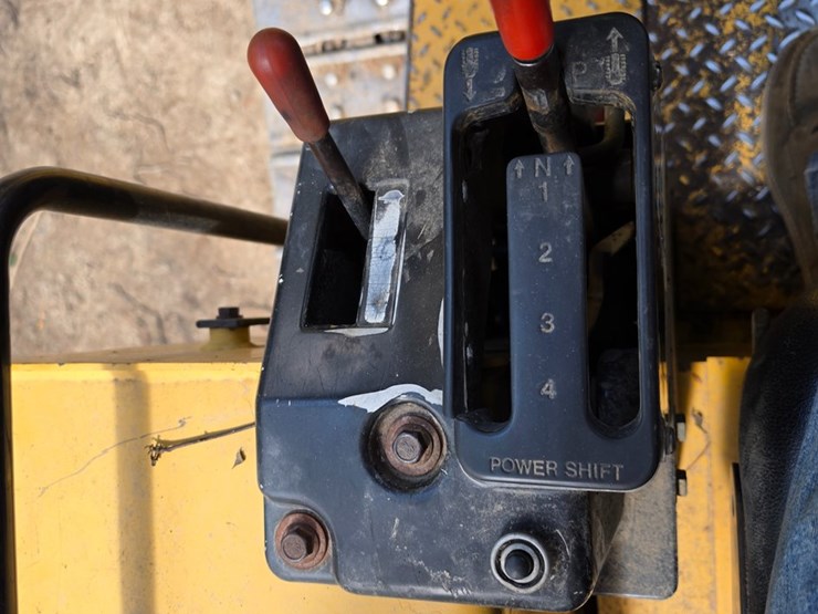 deere-555g-image-33
