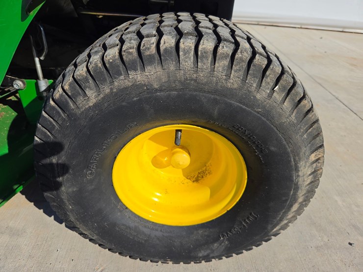 2013-john-deere-d130-image-37