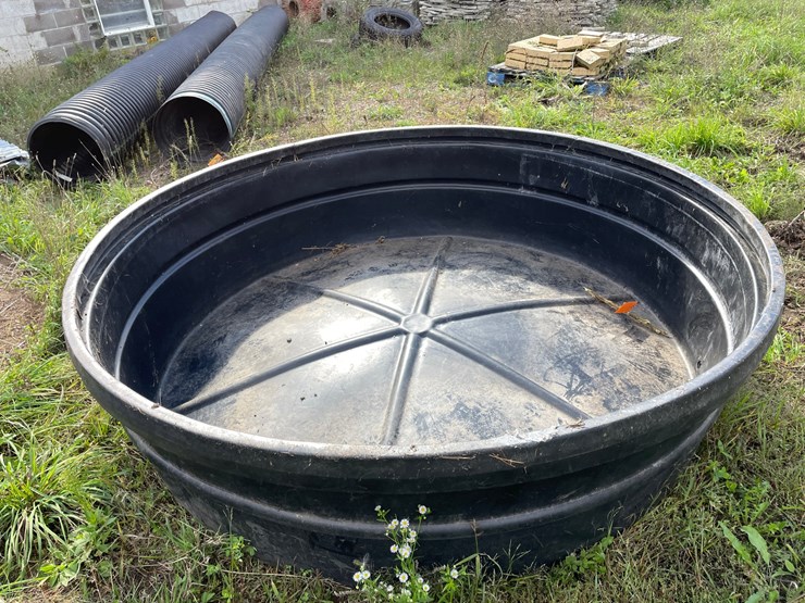 #1639-•-7'6"-poly-stock-tank-image-3