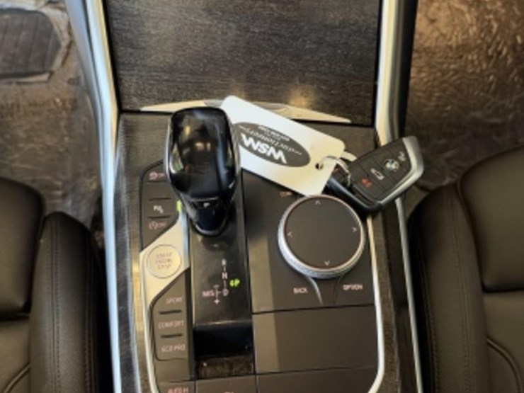 2021-bmw-330i-sdn-image-25
