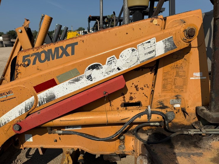 2005-case-570m-xt-image-23