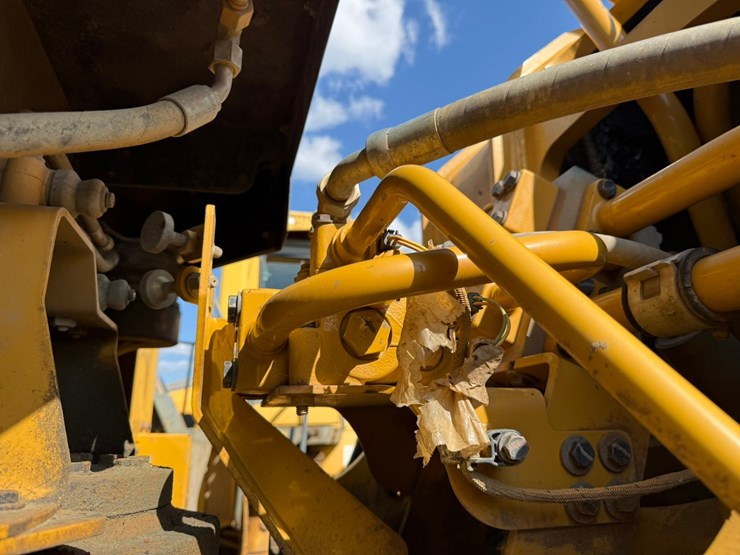 2017-caterpillar-988k-image-83
