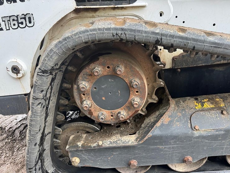 2016-bobcat-t650-image-20