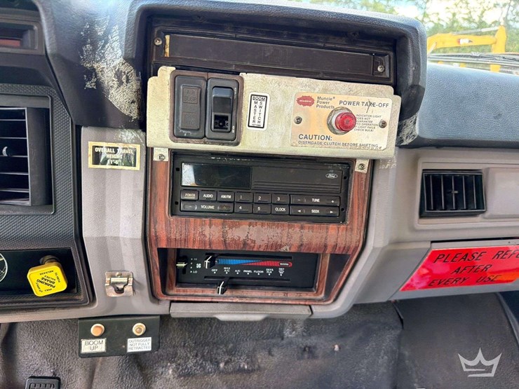 1997-ford-f800-image-6