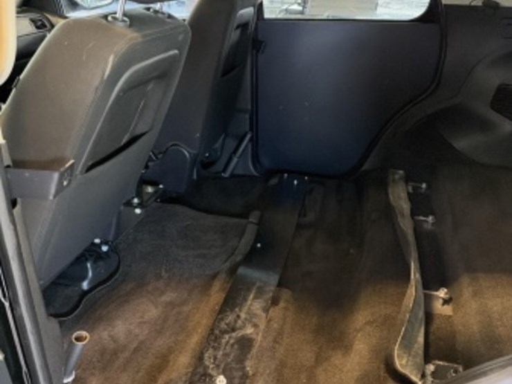 2014-chevrolet-tahoe-image-26