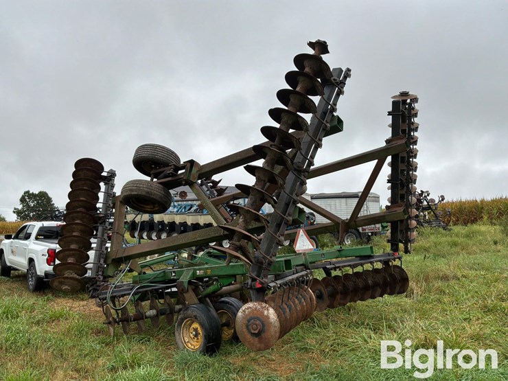 john-deere-630-image-6
