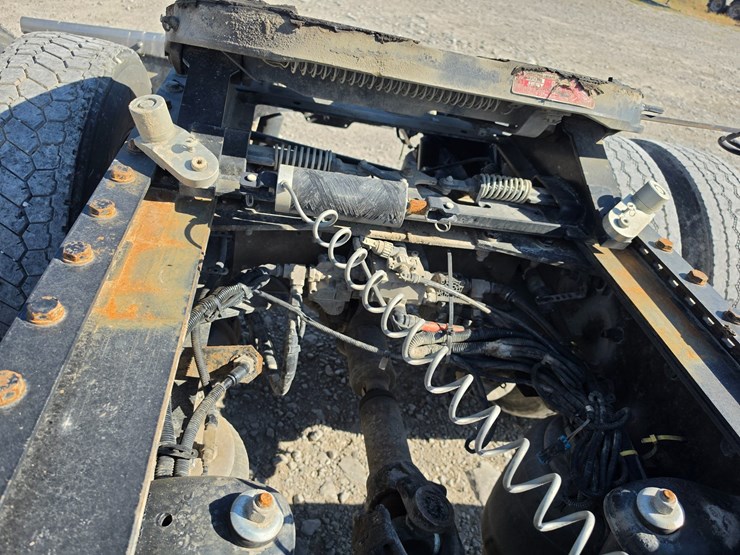 2018-kenworth-t800-image-105