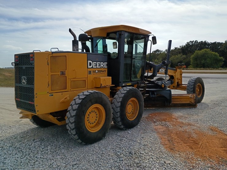 2008-deere-670d-image-11