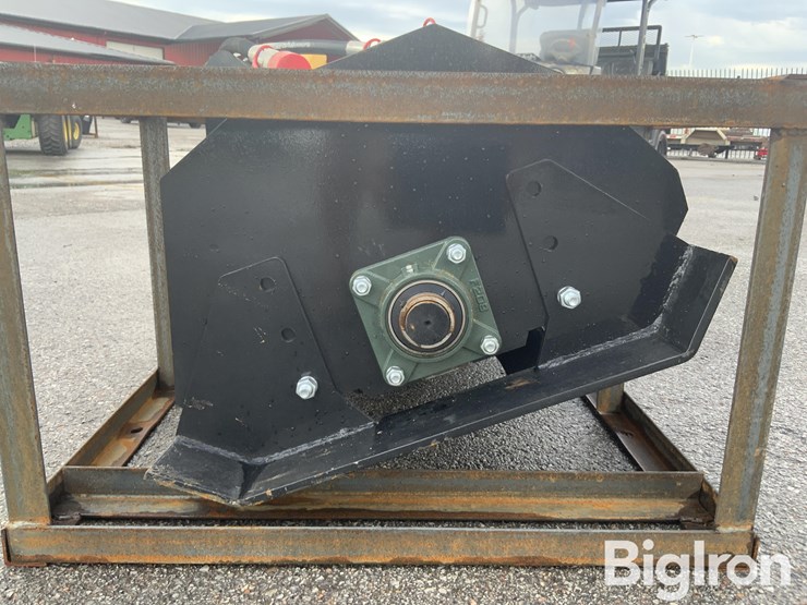 2026-massey-ferguson-730-image-11