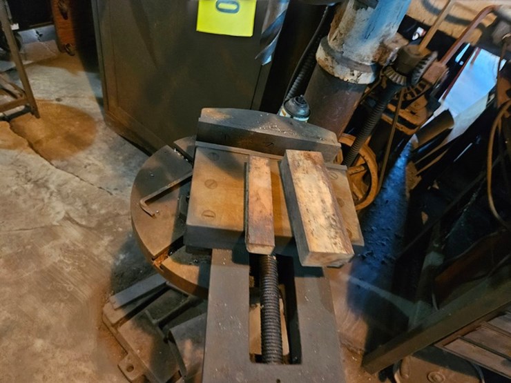 #8710-•-royersford-milling-machine-image-6