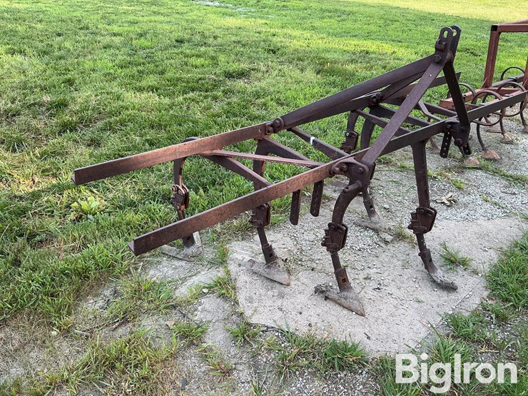 ferguson-nk0-21-cultivator-image-3