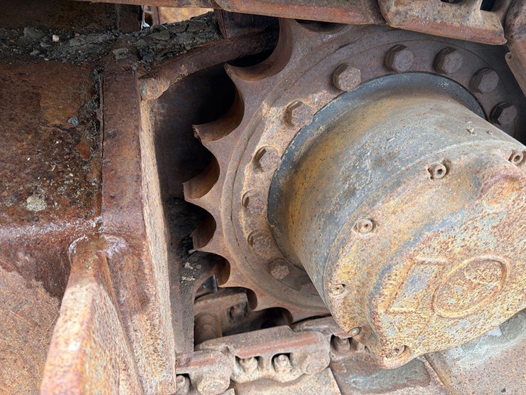 deere-200d-lc-image-9