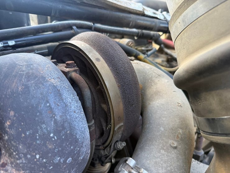2007-caterpillar-c15-image-33